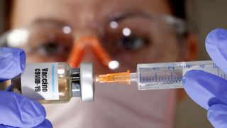 vaccin covid conspiratie