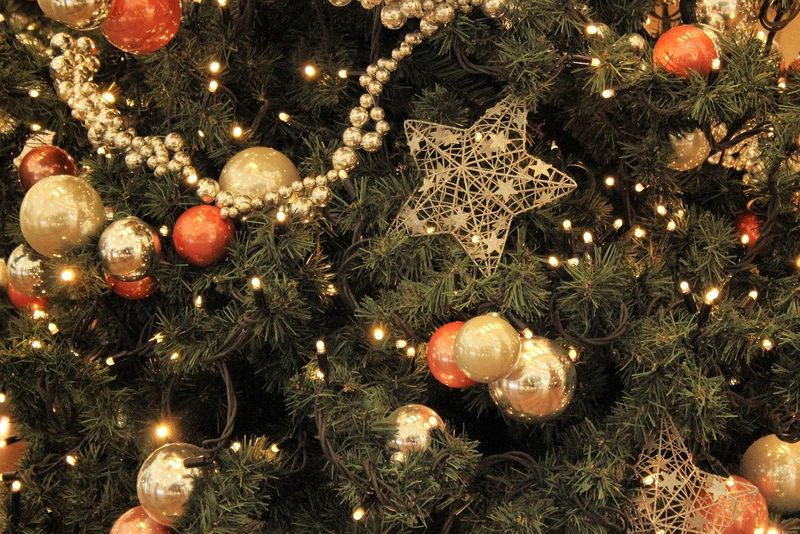 Când se împodobește bradul de Crăciun 2020?