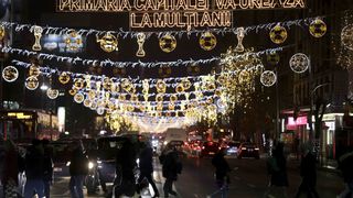 Când se aprind luminițele în București 2020? 