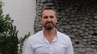 S-a făcut lumină în cazul partidului AUR. El este deputatul condamnat pentru constituirea unui grup infracțional care spărgea bancomate