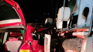 VIDEO - Două fetițe, în pericol de moarte. Accident cumplit cu trenul