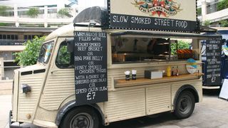 Cât te costă să pornești o afacere cu un food truck în București