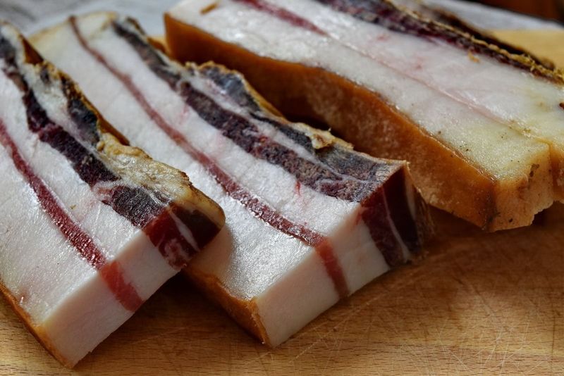 Saramura pentru slanina afumata