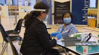 Campania de vaccinare anti-COVID-19 a fost lansată și în Canada