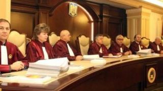 CCR va discuta sesizarea ÎCCJ şi a Avocatului Poporului privind impozitarea pensiilor speciale