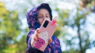 Husa de telefon &ndash; accesoriu GSM extrem de important și o idee bună pentru un cadou special