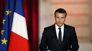 Emmanuel Macron, testat pozitiv cu noul coronavirus, acesta intră în carantină timp de şapte zile