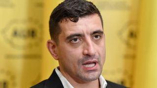 rom&acirc;nii din partidul AUR