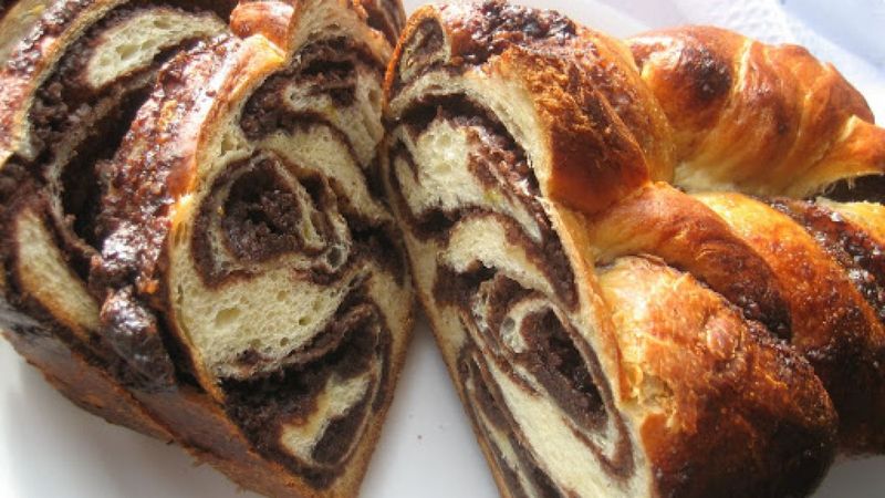 Cea mai buna faina pentru cozonac - Reteta cozonac care se desface fasii