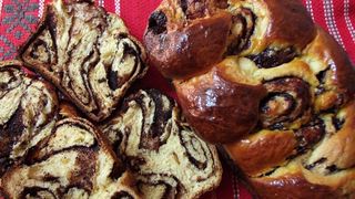 Cea mai buna faina pentru cozonac - Reteta cozonac care se desface fasii