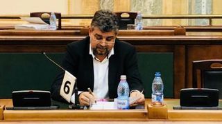 Ciolacu: „Acest Guvern e deja născut mort. De aceea v-aţi pus un premier de paie”