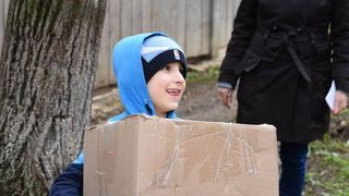 VIDEO - Sufletele copiilor, alinate de sărbători de bunii samariteni