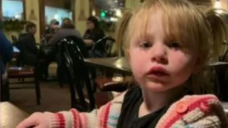 copilul care și-a salvat sora din foc