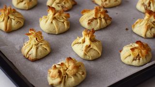   Rețetă sărutul măcuțelor. Cele mai fragede fursecuri