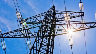 ANRE: Clienţii casnici au dreptul să îşi schimbe furnizorul de energie electrică pe tot parcursul anului 2021