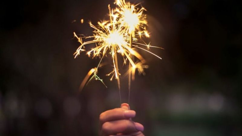 La mulți ani! Echipa stirilekanald.ro vă urează un 2021 plin de bucurii și de împliniri!