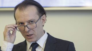 cadre medicale salarii înghețate