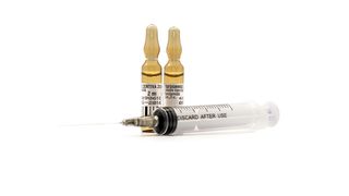 O nouă tranşă de vaccin anti-COVID produs de Pfizer BioNTech a ajuns luni în ţară