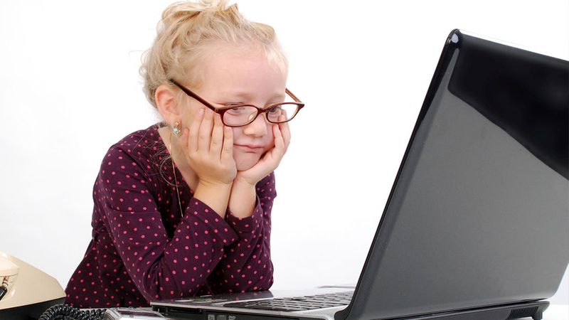 Când se redeschid școlile în februarie 2021: Începe semestrul 2 cu toţi elevii în clase?