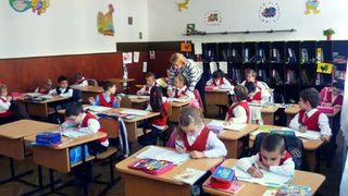 Când se redeschid școlile în februarie 2021: Începe semestrul 2 cu toţi elevii în clase? Anunțul momentului