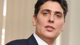 Politicianul român condamnat la 8 ani și jumătate de închisoare pentru corupție a fugit din țară