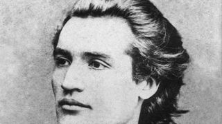 Cele mai frumoase mesaje de dragoste scrise de Mihai Eminescu