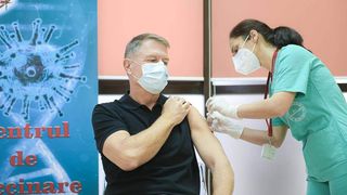 de ce s-a vaccinat klaus iohannis acum