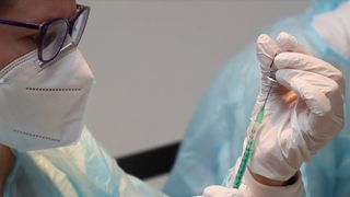 cozi la institutele de vaccinare