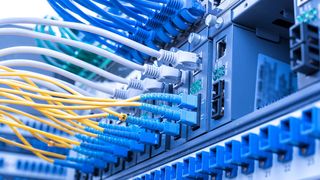Accesul la internet în locuințele românilor crește în continuare, ajungând la 78,2%