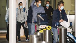 Australian Open: Alţi doi jucători au fost testaţi pozitiv cu COVID-19