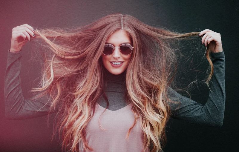 cum se face decolorarea părului