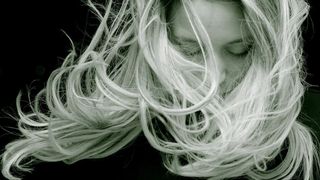 cum se face decolorarea părului