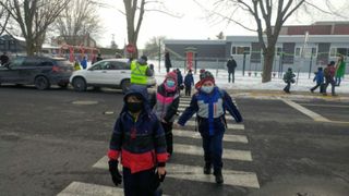 Vacanța intersemestrială 2021: C&acirc;nd se &icirc;ntorc elevii la școală