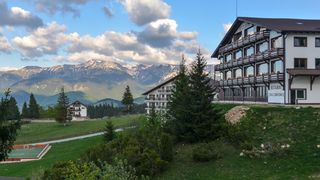 VIDEO- Cazări ca în filme celebre,experiență de neuitat pentru turiști