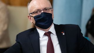 Sorin Cîmpeanu: „Apariţia unei noi tulpini a virusului îndeamnă încă şi mai mult la prudenţă”