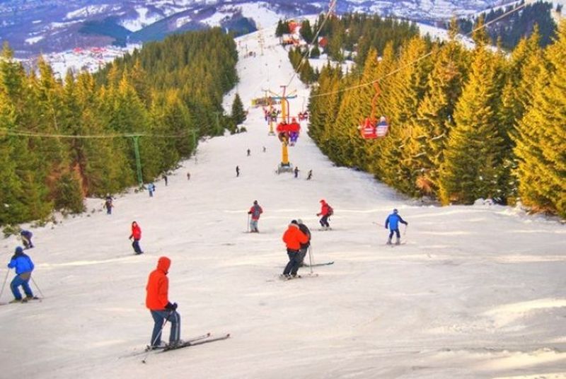 stratul de zăpadă la munte