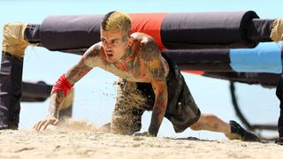 zannidache survivor românia viața la orfelinat