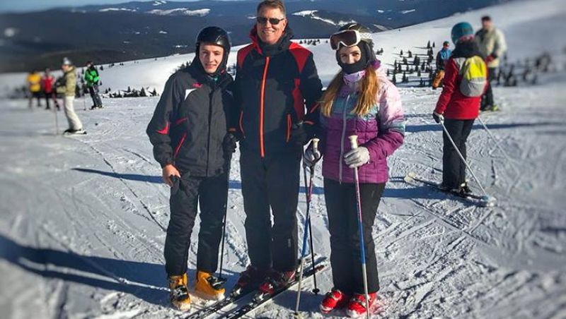 reacția psd după ce iohannis a mers la ski