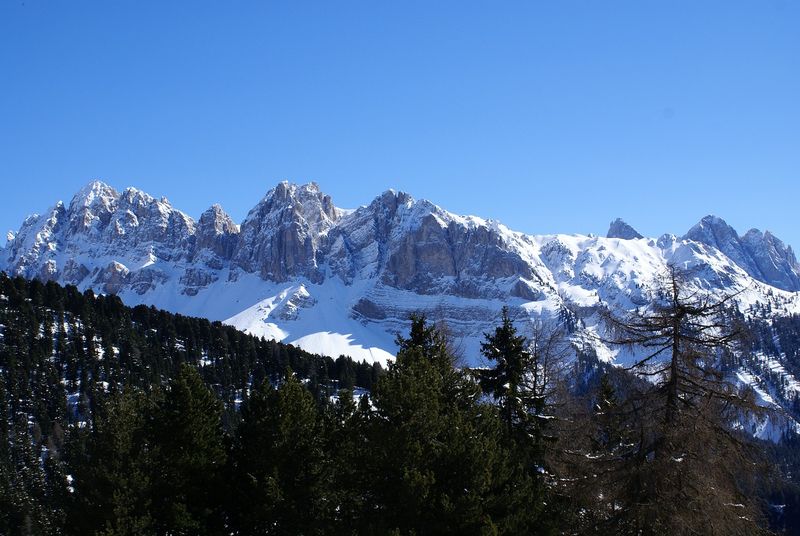 vremea românia ploi și vânt