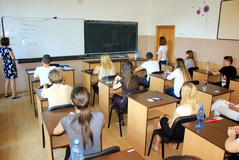 când se redeschid școlile februarie 2021