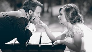 De ce stă mireasa în stanga mirelui în timpul cununiei religioase