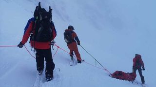 Salvamont Poiana Braşov: Mai multe persoane rămase blocate pe pârtiile de schi