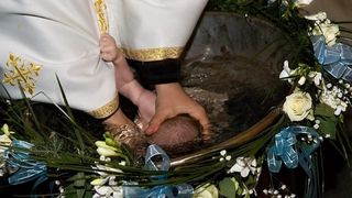 Primele imagini de la tragedia din Suceava unde un bebeluș a murit după botez