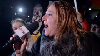  Cutremur pe scena politică! Şoşoacă a primit un avertisment dur. Riscă să fie dată afară