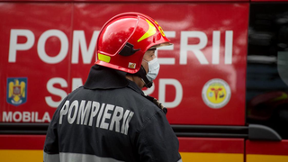 Alertă de incendiu în Brașov! Un om a murit şi 50 de persoane au fost evacuate