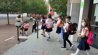 cinci școli închise în bucurești