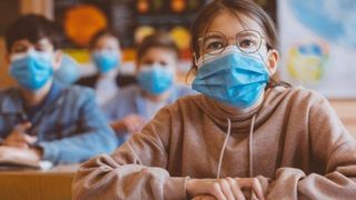 Premierul Florin Cîţu, anunţ privind testarea elevilor cu simptome de COVID-19