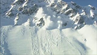 Risc ridicat de avalanşă în Munţii Făgăraş