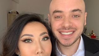 VIDEO - O frumoasă asiatică din Vietnam s-a &icirc;ndrăgostit de un rom&acirc;n și de Rom&acirc;nia