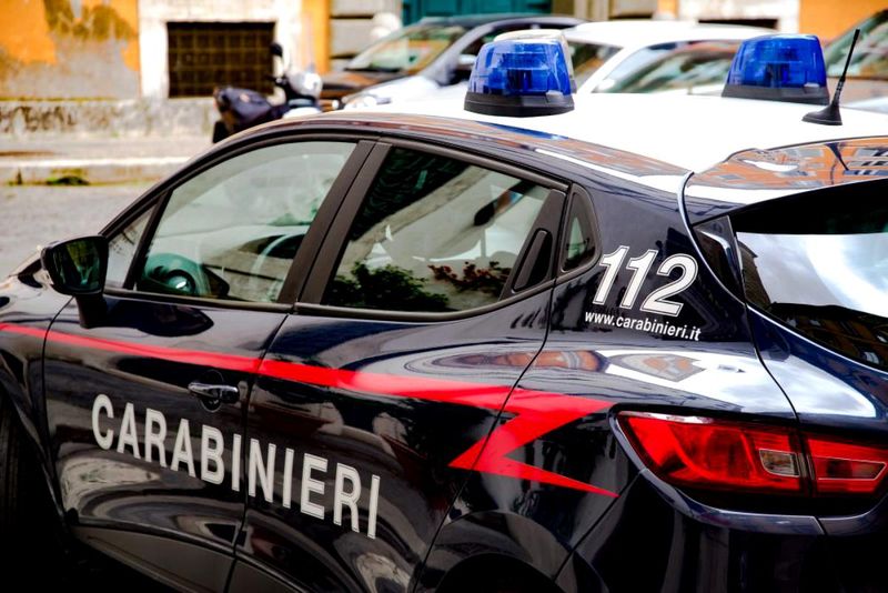 carabinieri italia romanca inscarinata batuta 
